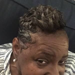 Meet your Posher, Lynda